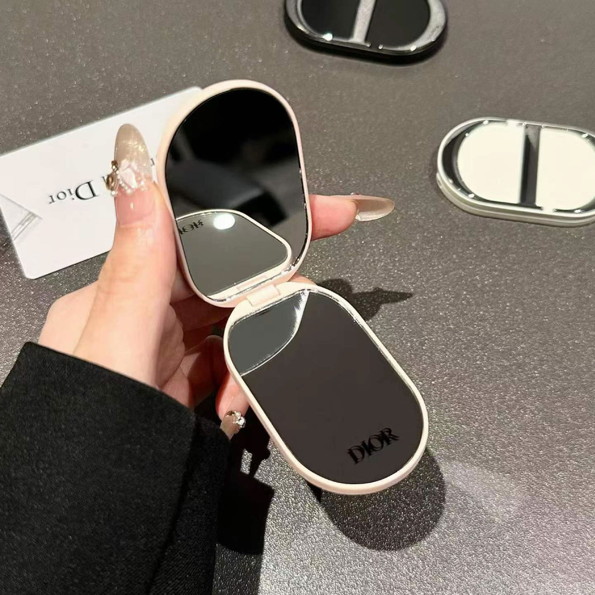 DIOR Luxe Dual Mirror
