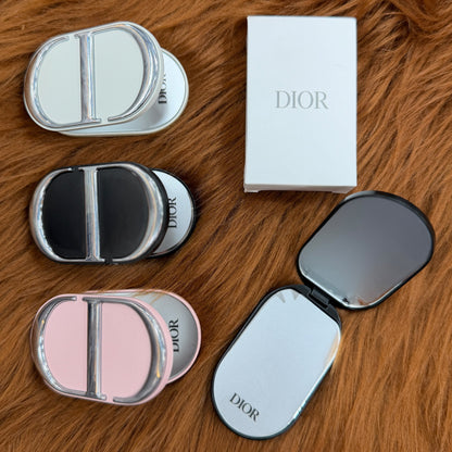 DIOR Luxe Dual Mirror